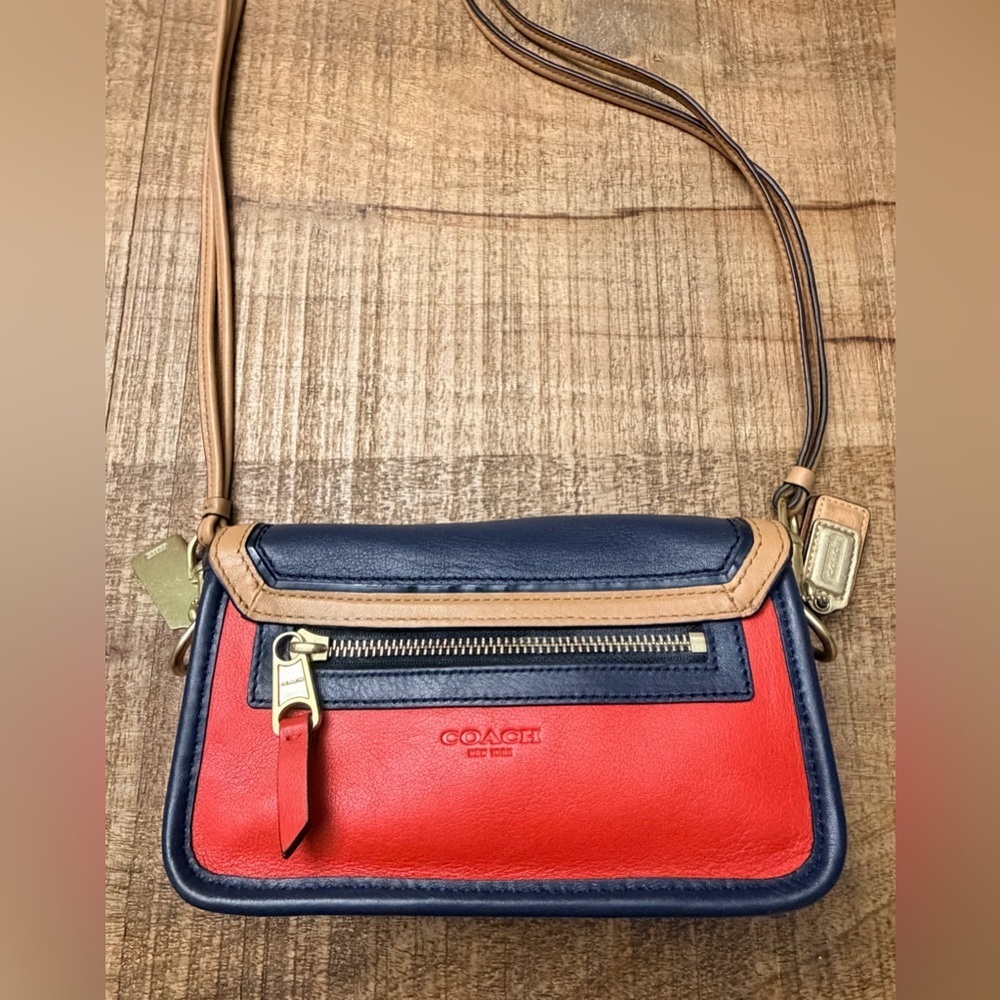 Coach Color Block Navy & Red Leather Turnlock Crossbody Style 19898 - Picture 4 of 15